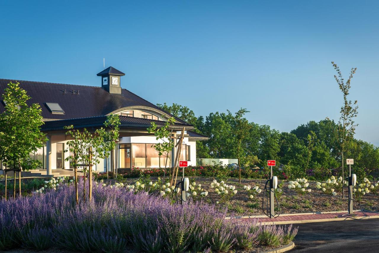 Modry Las Golf Resort Choszczno Kültér fotó