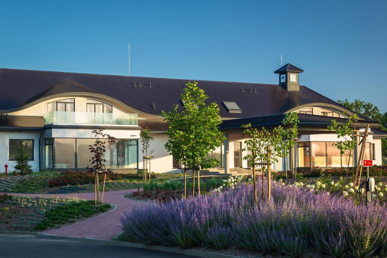 Modry Las Golf Resort Choszczno Kültér fotó